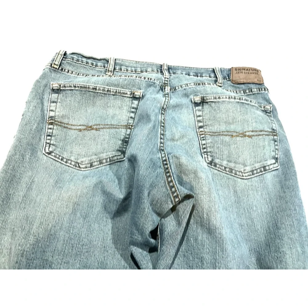 Signature Levi Strauss S67 Athletic Fit Jeans Men's 38x32 (Fits 36x29) Denim